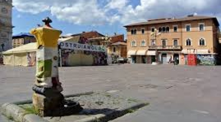 L'Aquila particolare Piazza Duomo