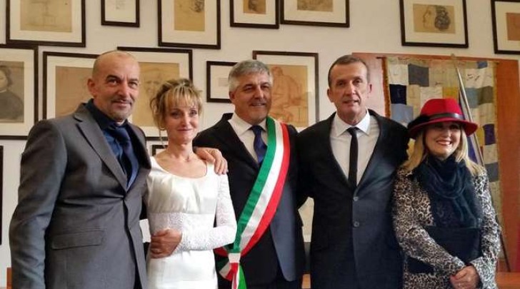 Il matrimonio di Antonella Cipriani, sopravvissuta al naufragio della Concordia (Ansa)