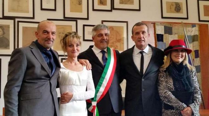 Il matrimonio di Antonella Cipriani, sopravvissuta al naufragio della Concordia (Ansa)