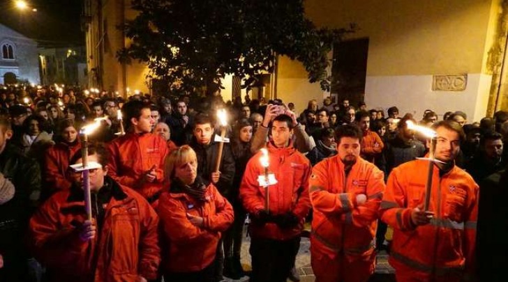 Terni, in migliaia alla fiaccolata per David (Foto Papa)