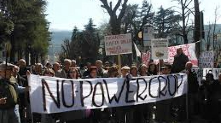 manifestazione no powercrop
