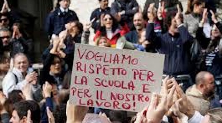 protesta insegnanti