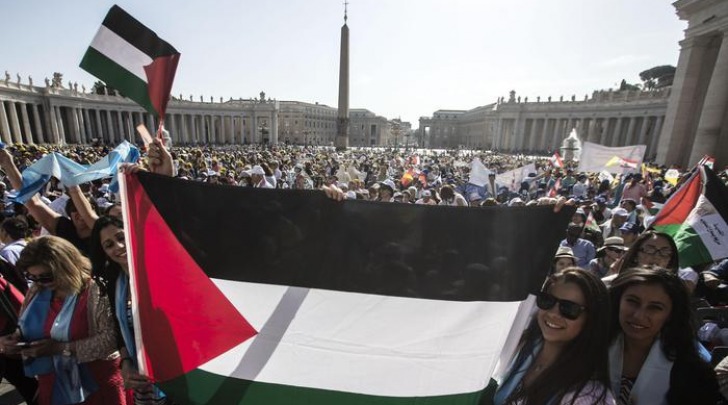 Piazza san Pietro palestinesi a canonizzazione suore