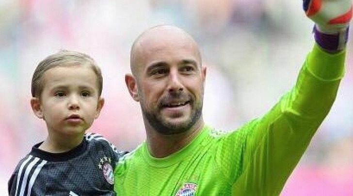 Pepe Reina e il Figlio - Twitter