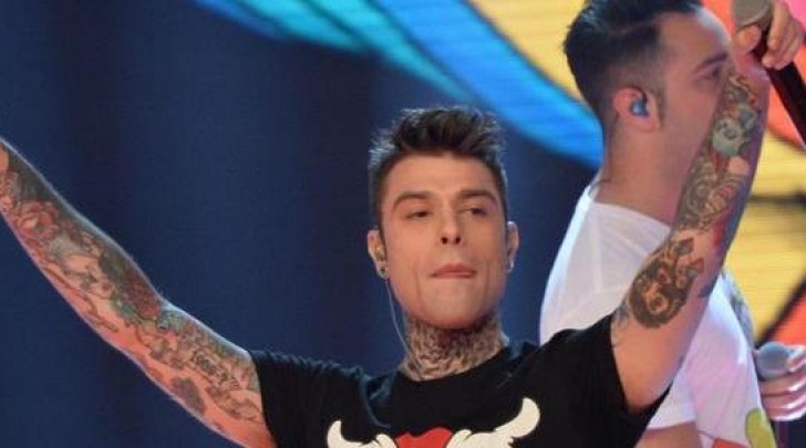 Fedez rissa discoteca Just Cavalli