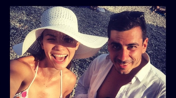 Fiammetta Cicogna al mare a Taormina con un amico su instagram