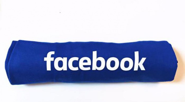 Restyling per il celebre logo di Facebook
