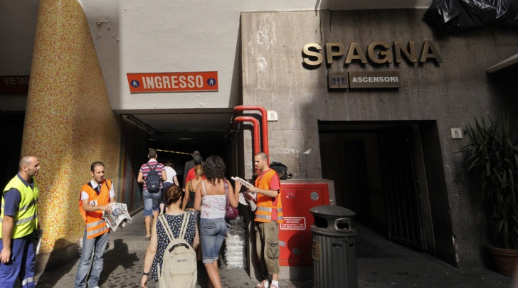 Roma - metro A - Piazza di Spagna