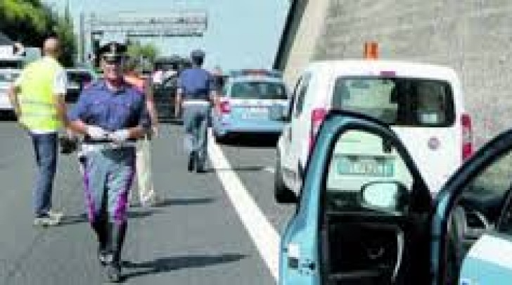 Suicidio su A14-polizia