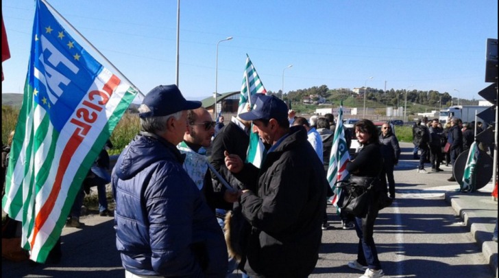 Lavoratori in rivolta in Calabria