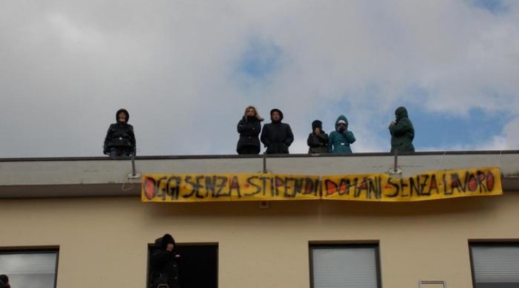 protesta lavoratori Cotir-foto da ansa