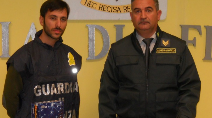 guardia finanza sequestro merce