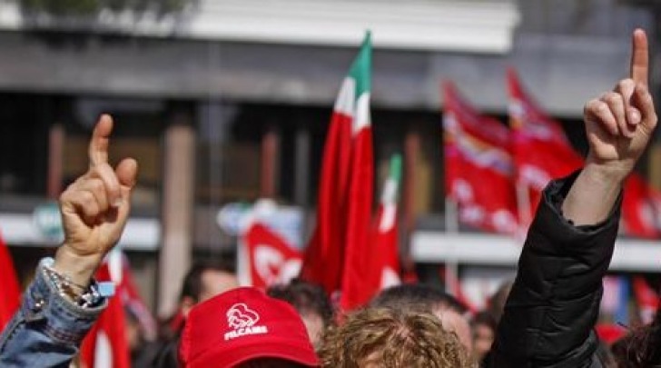 Manifestazione contro licenziamenti - foto di repertorio