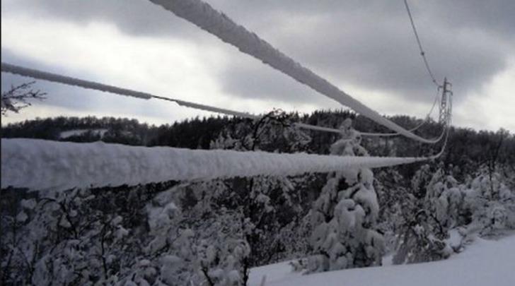 cavi neve - foto di repertorio