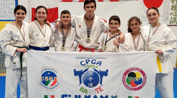 Da sinistra: Arianna Marenna, Sofia Spera, Filippo Morelli, Francesco Bartolini, Filippo Caraccia, Maria Sole D’Ascenzo, Sofia Scorrano, atleti CPGA