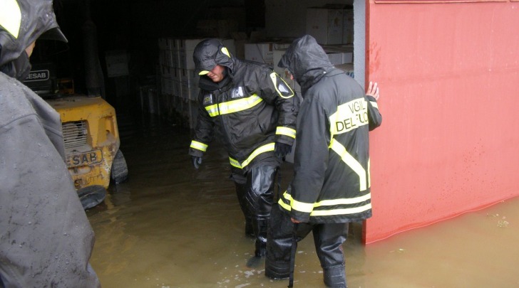 I vigili del fuoco al lavoro