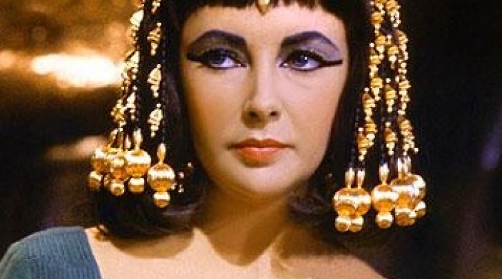 Liz Taylor in "Cleopatra"