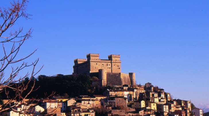 Castello Piccolomini