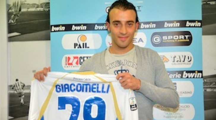 Giacomelli il giorno della presentazione al Pescara