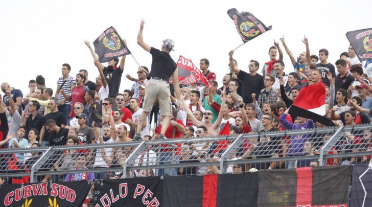 I tifosi rossoneri credono nell'impresa