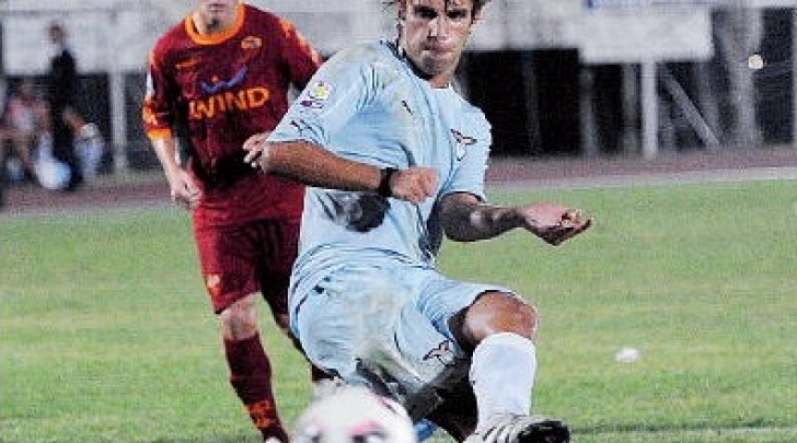 Tommaso Ceccarelli con la maglia della Lazio