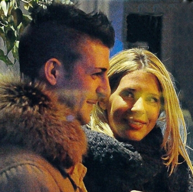 La Velina Bionda Giulia Calcaterra Tradisce Il Fidanzato Con L amico Di 