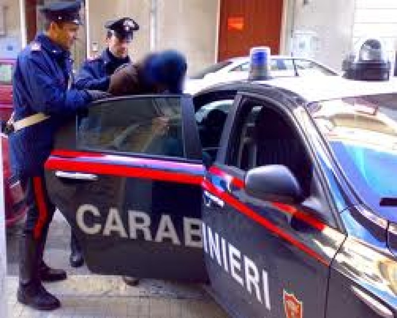 Furto di assegni bancari,le indagini portano ad arresto albanese