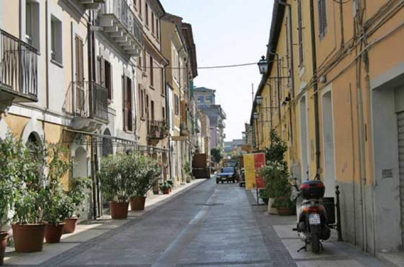Regole rigide e più qualità per le nuove attività commerciali nel centro storico di Pescara
