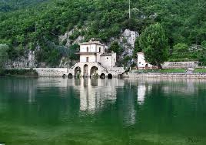 Lago Di Scanno Tratto Di Riva In Affitto Scatta La Raccolta Firme Ambiente L Aquila Abruzzo24ore