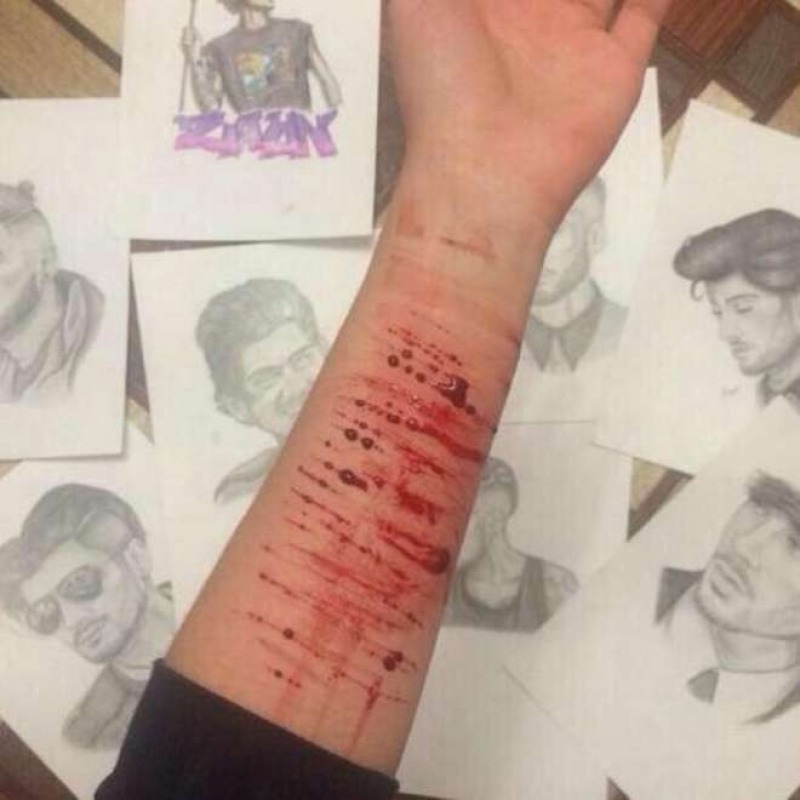 Follia One Direction Directioner Si Tagliano Le Vene Con Il Cut4zayn Cronaca Dal Mondo Abruzzo24ore