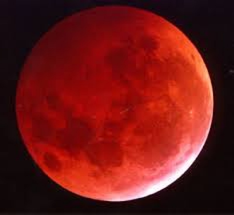 Eclissi totale della Super Luna Rossa, alla mezzanotte di ...