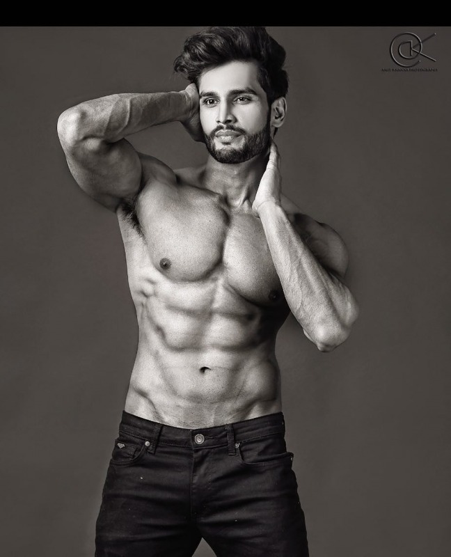 E Indiano Il Ragazzo Piu Bello Del Pianeta Ecco Rohit Khandelwal Cronaca Nazionale Abruzzo24ore