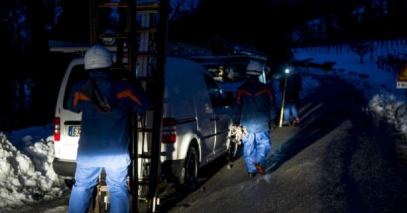 Black out elettrico, nelle sedi Enel moduli per richiesta ...