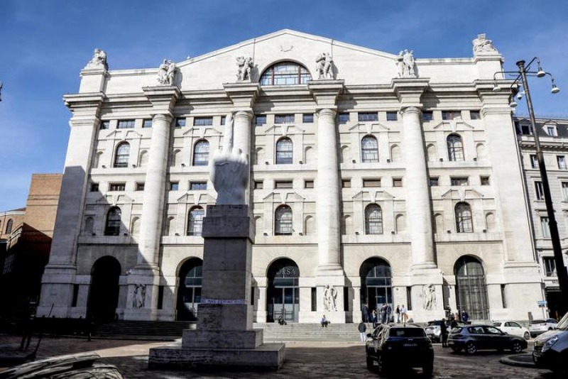 Borsa, Piazza Affari gira in calo dopo i danni al Nord Stream ...