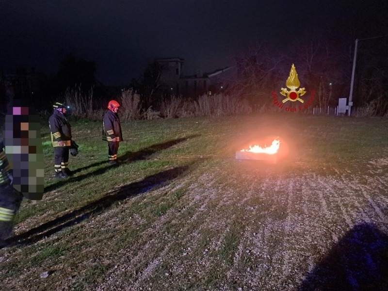 incendio spaventoso a villa raspa bombola di gpl esplode un ferito grave trasportato d urgenza in da Abruzzo24ore.tv incendio spaventoso a villa raspa bombola di gpl esplode un ferito grave trasportato d urgenza in