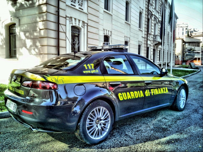 scoperta shock maxi truffa edilizia da 10 milioni coinvolge otto indagati