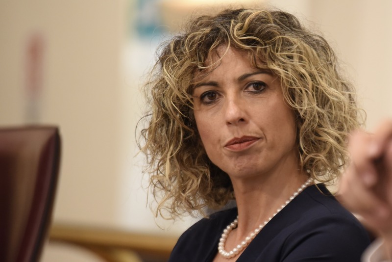 abruzzo m5s accusa destra per bocciatura legge fine vita polemica esplode