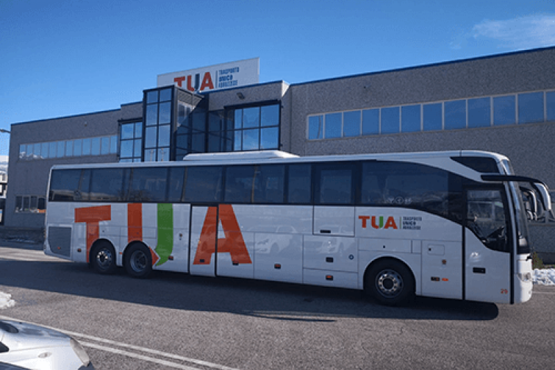 Rivoluzione contro TUA: Abbonamenti bus +10%, scoppia la protesta contro rincari folli Rivoluzione contro TUA: Abbonamenti bus +10%, scoppia la protesta contro rincari folli