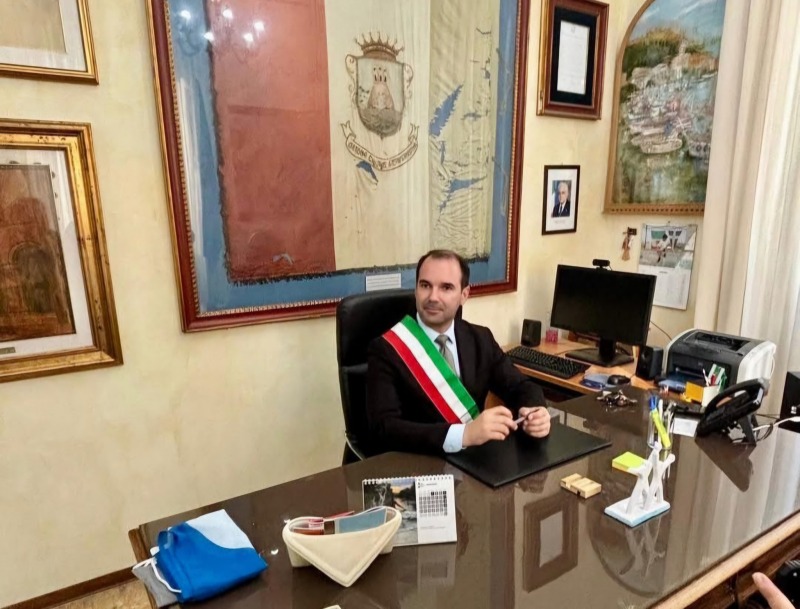tutti gli uomini e una donna di di nardo neo sindaco di ortona