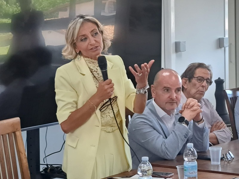 oricola rilancia l8217industria imprese e istituzioni uniscono le forze per crescere