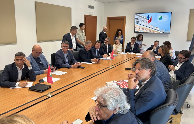 abruzzo distrutto dai tagli chi affama la sanit224 e svuota i servizi pubblici