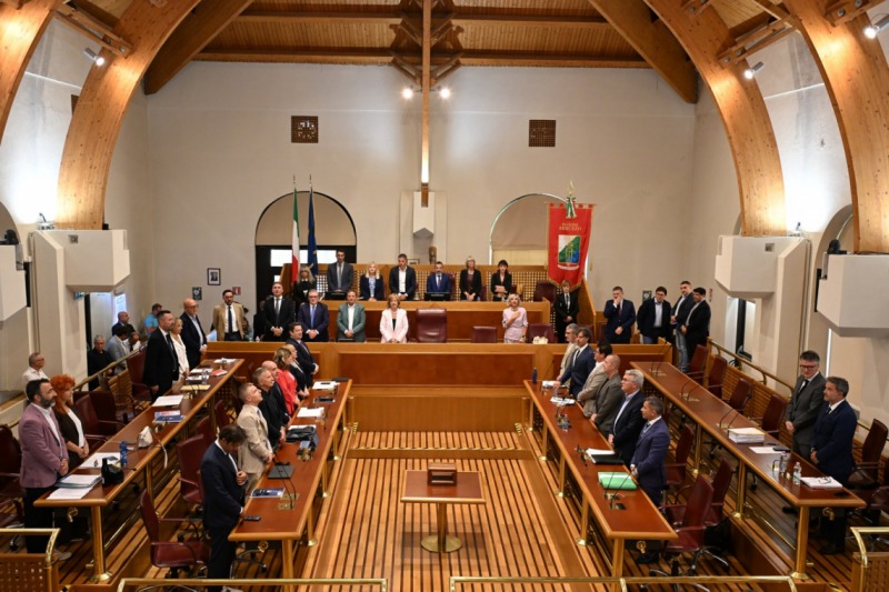 abruzzo stanzia 500mila8364 per gaza maretta in consiglio regionale scoppiata