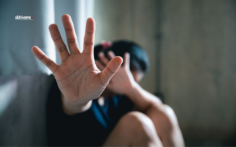 Due arresti per violenza sessuale di gruppo su minorenne Due arresti per violenza sessuale di gruppo su minorenne
