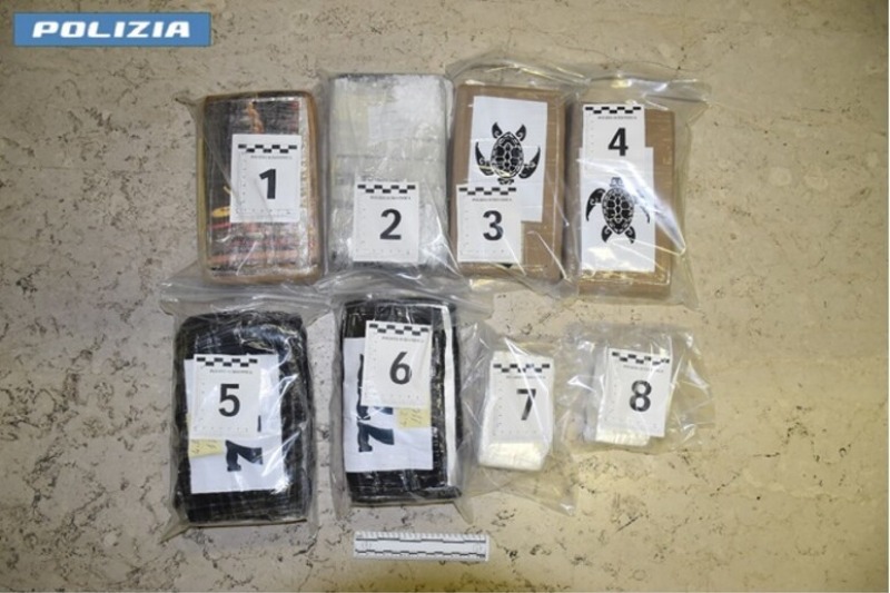 Colpo della Mobile a Teramo: sequestrati 7 chili di cocaina purissima