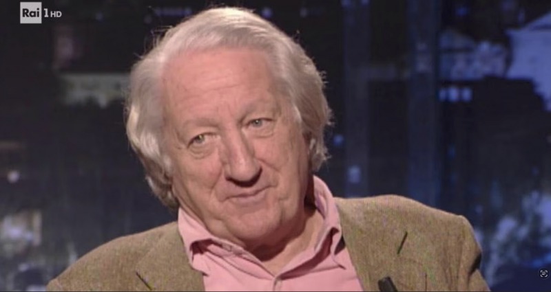 La matita che fece tremare i potenti: l’Italia saluta Giorgio Forattini La matita che fece tremare i potenti: l’Italia saluta Giorgio Forattini