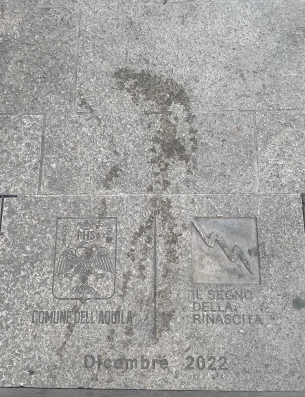 Trasferiti 40 migranti dall’Aquila verso la Basilicata: emergenza accoglienza rilanciata