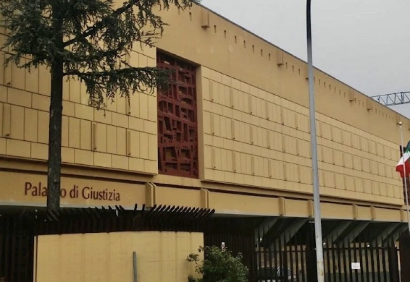 emergenza topi al tribunale dell8217aquila uffici chiusi e paura di stop totale