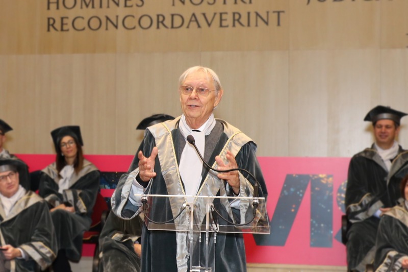 Università in festa: Milo Manara premiato con prestigiosa laurea honoris causa