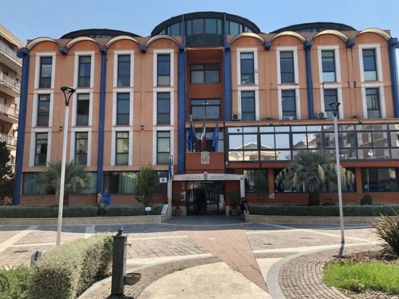 Terremoto in Comune: azzerata la Giunta, decisione shock