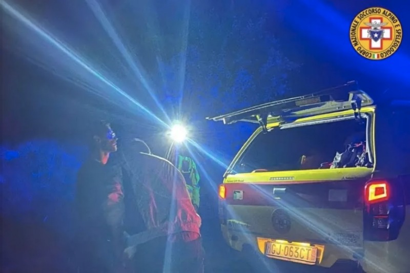 nebbia sul gran sasso due escursionisti si perdono salvati nella notte da Abruzzo24ore.tv nebbia sul gran sasso due escursionisti si perdono salvati nella notte
